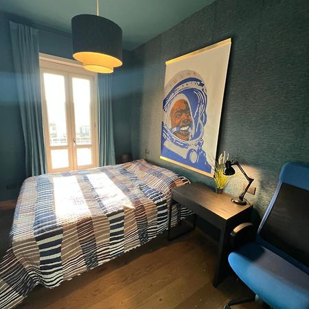 Room With Private Balcony On The Dora River 都灵 外观 照片