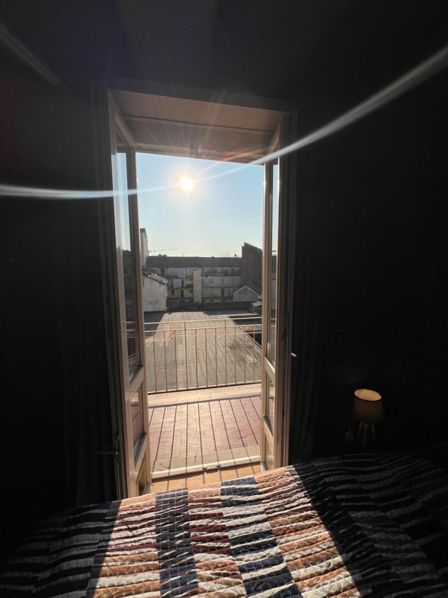 Room With Private Balcony On The Dora River 都灵 外观 照片